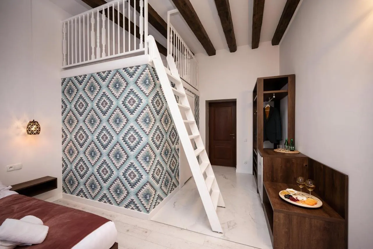 Hive Family House Hotel Krakow 0*,