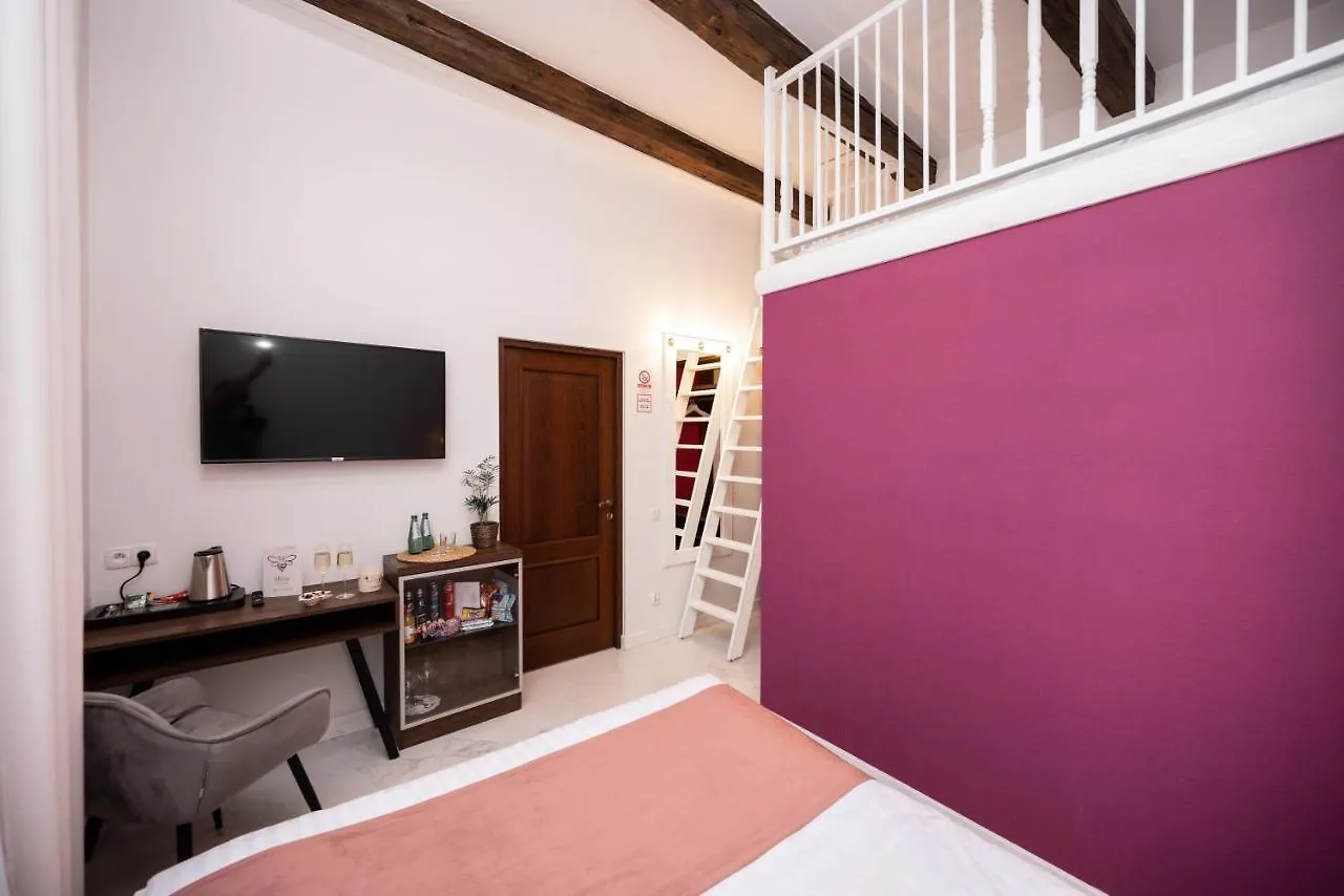 Hive Family House Hotel Krakow 0*,