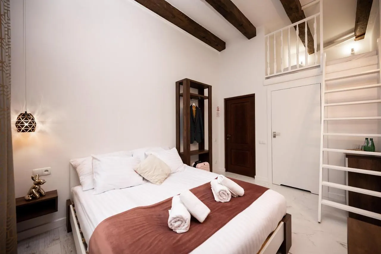 Hive Family House Hotel Krakow 0*,