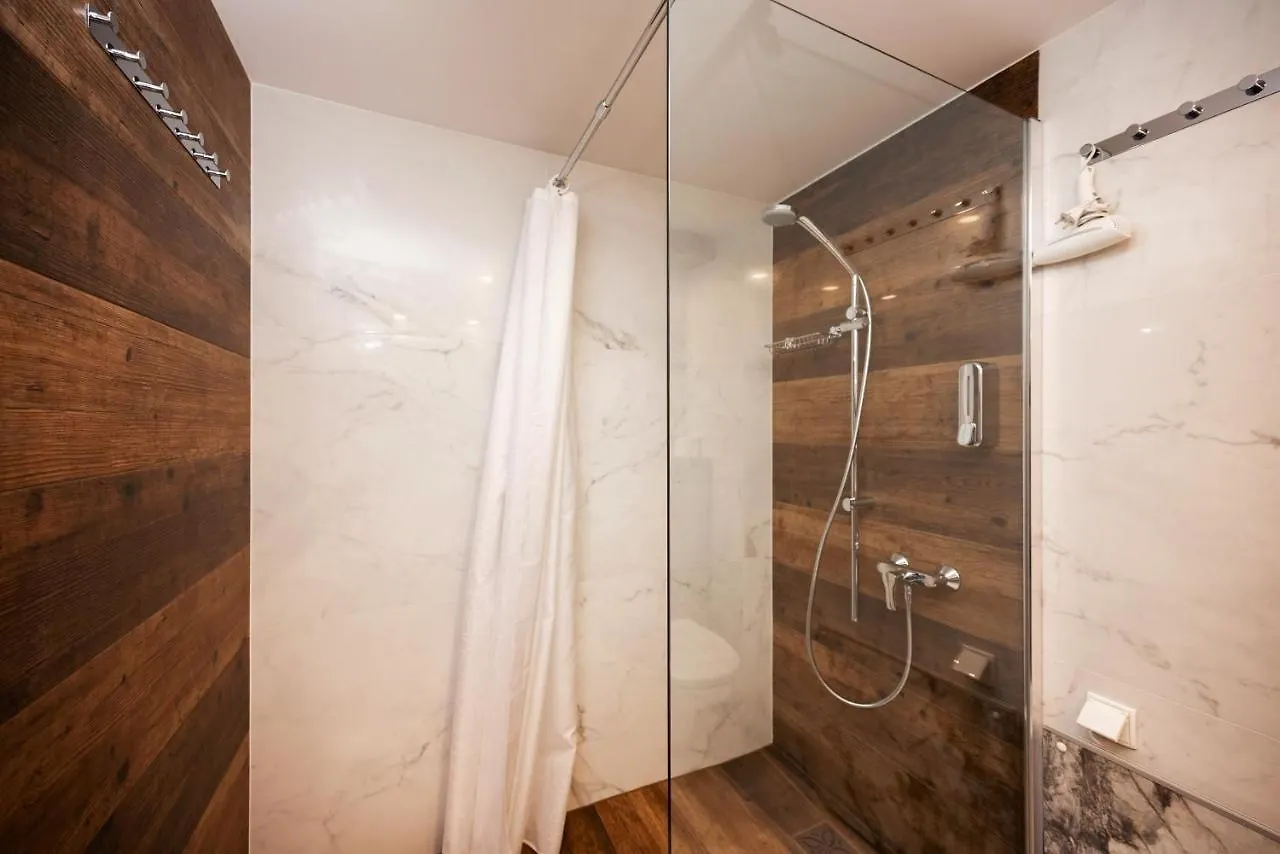 Hive Family House Hotel Krakow